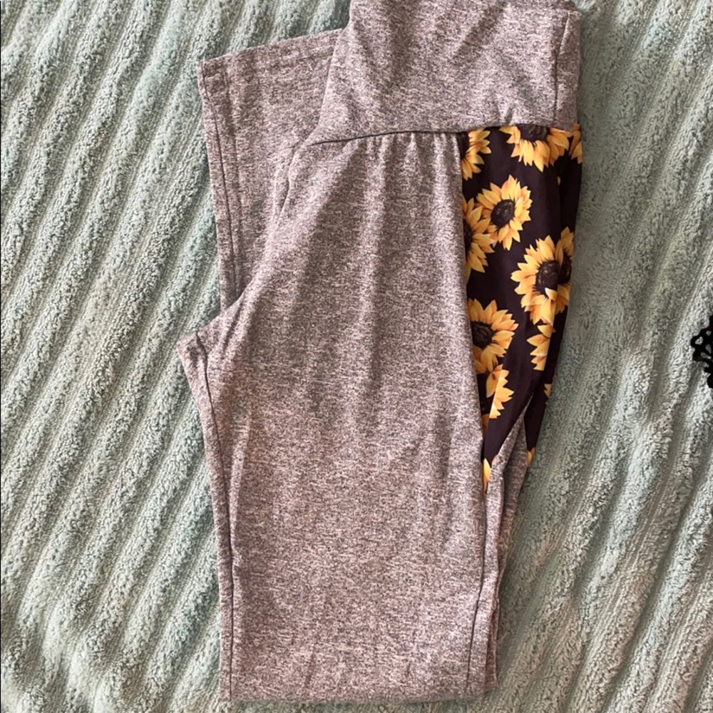 Sunflower leggings!